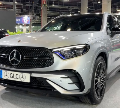 Mercedes-Benz GLC giảm giá cả trăm triệu đồng trước khi ra mắt bản mới