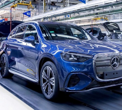 Xe điện Mercedes-Benz GLC EQ lăn bánh khỏi dây chuyền sản xuất